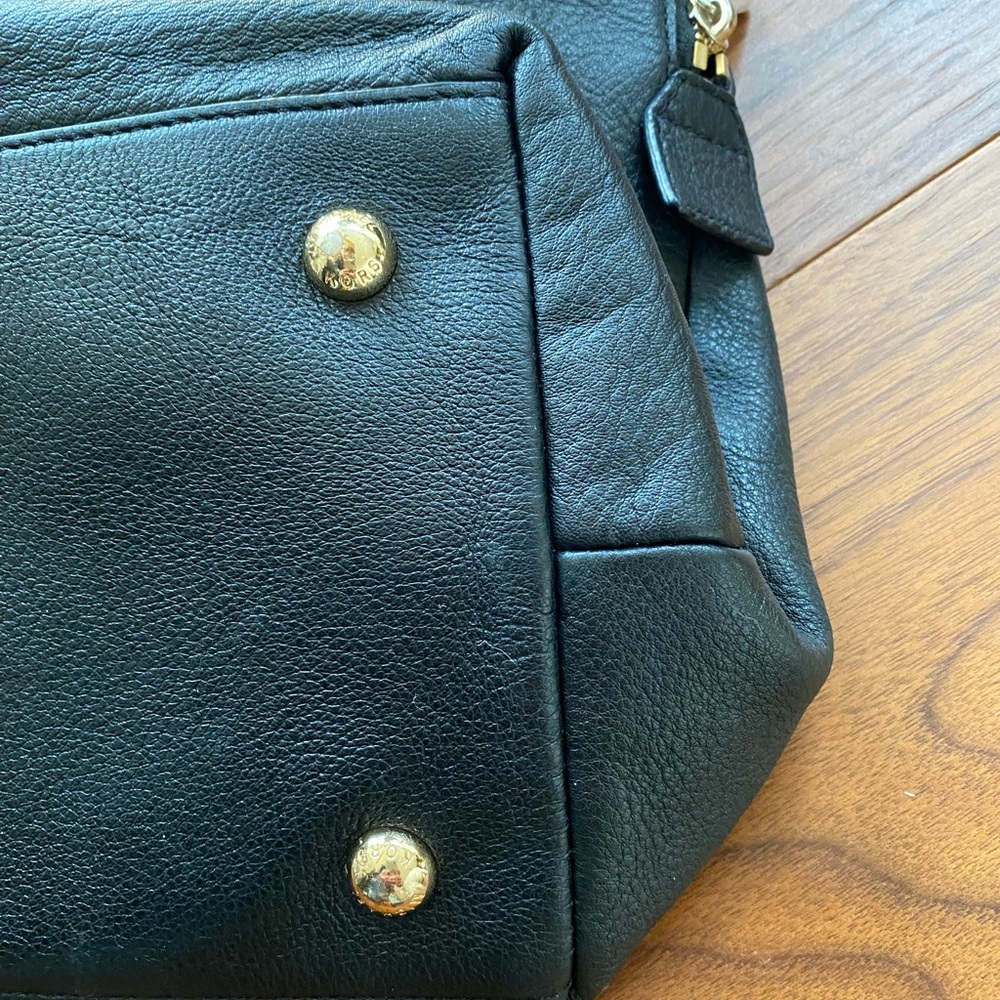 [Michael Kors] Black Leather Zippered Work Office Shoulder Bag - Picture 5 of 6